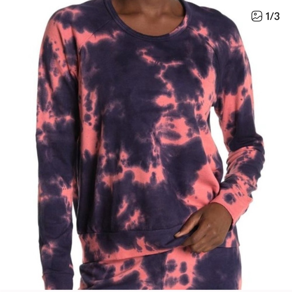 Sundry Tie-Dye Sweatshirt in Coral and Navy